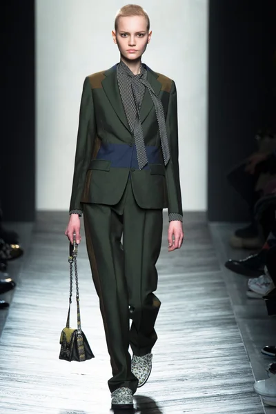 Look 46